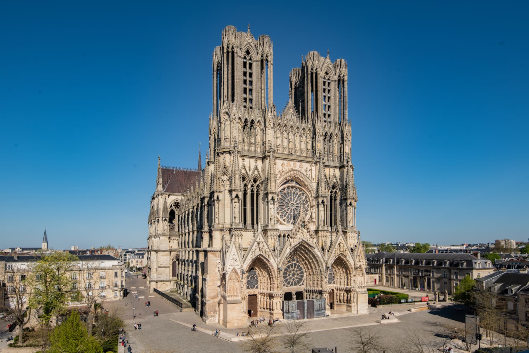 Cathédrale de Reims — Champagne Region private tour