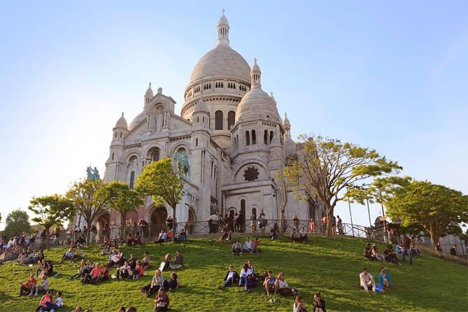 Montmartre — private Paris tour with chauffeur