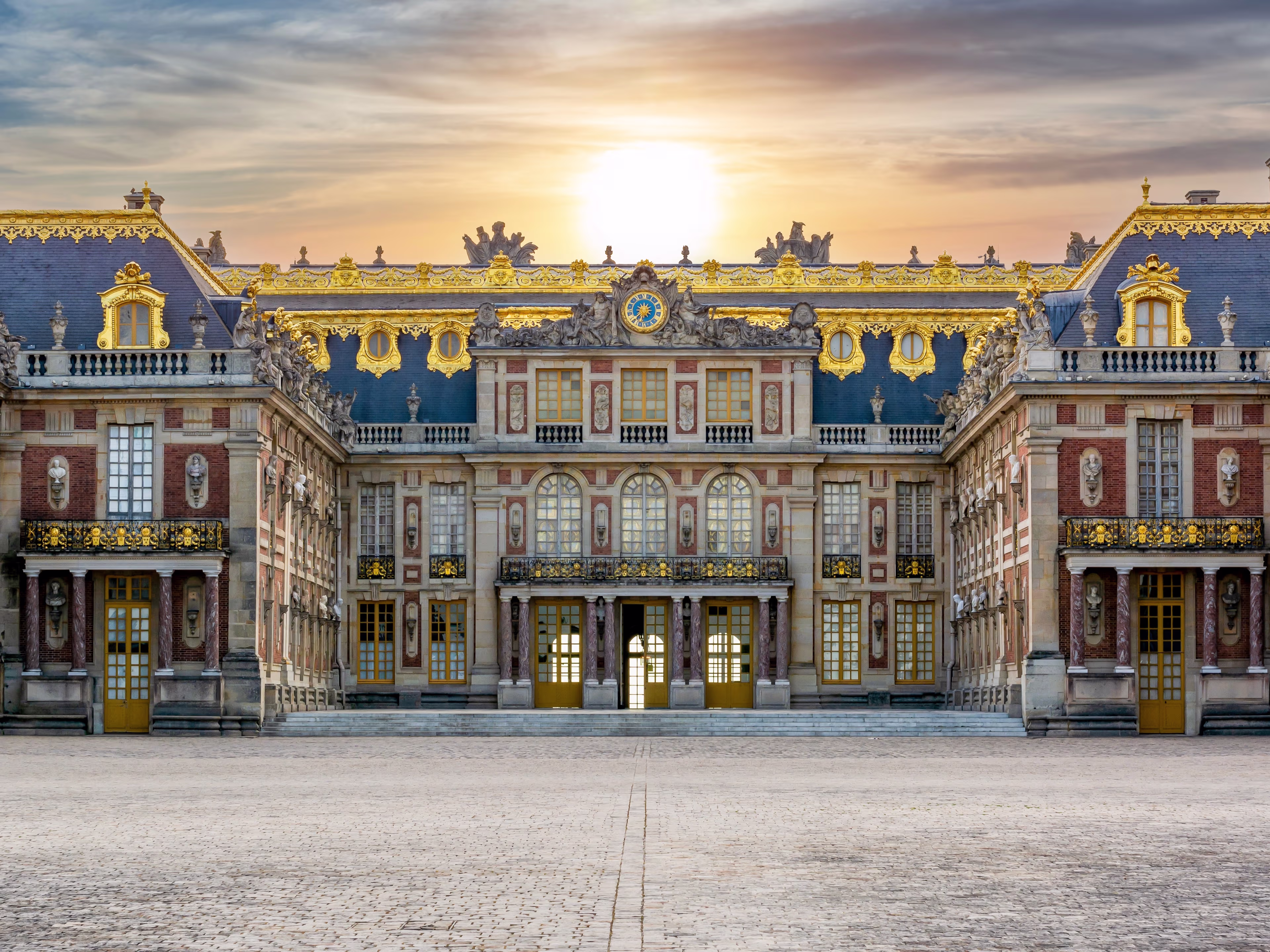 Private Versailles tour by car with Samantha Travels